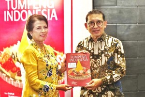 Menbud Fadli Zon Sebut Tumpeng Sebagai Simbol Identitas Bangsa dalam Peluncuran Buku IGC