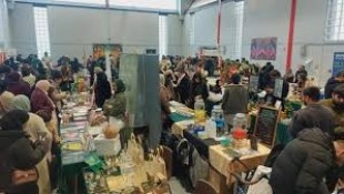 Geliat Komunitas Muslim Blackburn Sambut Ramadhan di Souk Tradisional