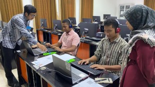 Fasilitas Inklusif, Peserta Difabel Ikuti UTBK di UB Secara Mandiri