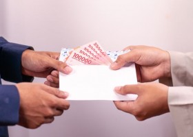 Benarkah Sedekah Tidak Akan Kurangi Harta? Ini Penjelasannya