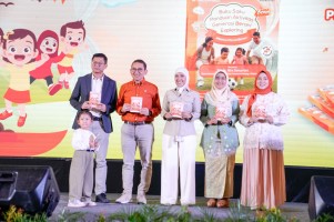 Menbud Fadli Zon Perkuat Perlindungan Anak Lewat Permainan Tradisional dan Budaya