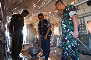 Pesawat Casa NC212 Disiagakan di Lanud Supadio, Operasi Udara Hadapi Karhutla Kalbar Diperkuat