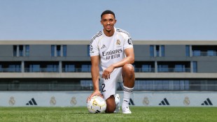 Trent Alexander-Arnold Gagal Pulang ke Anfield karena Aturan UEFA, Nasib di Madrid Malah Makin Pelik
