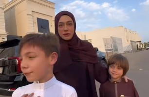 Celine Evangelista Makin Mantap Hijrah ke Madinah, Cari Rumah Dekat Masjid Nabawi
