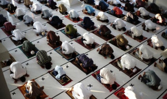 Pandemi Covid-19 Belum Mereda, Ibadah Umat Jadi Terhambat