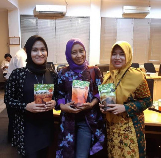 Perjalanan Bisnis Keripik Pisang Rumahan Ini Sampai Singapura