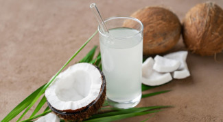 Diburu Saat Pandemi, Ini Manfaat Air Kelapa bagi Kesehatan