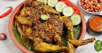 Kuliner Halal di Bali, Ayam Betutu hingga Bebek Bengil