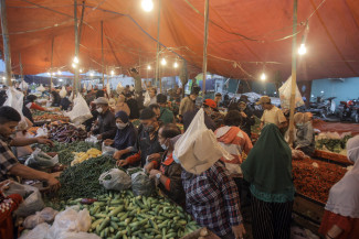 Beberapa Sektor Dapat Kelonggaran Meski PPKM Darurat Diperpanjang