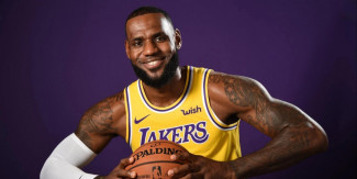 Bintang LA Lakers LeBron James Masuk Daftar Olahragawan Miliarder