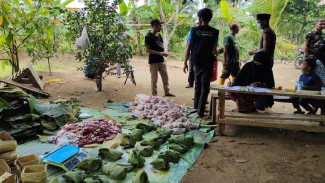 Pemuda Persis Bina Warga Pedalaman Nusakambangan dengan Qurban