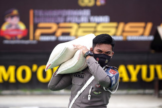 Menko PMK: Pak Lurah, Pak RT, Benar-Benar Pantau Kondisi Warganya