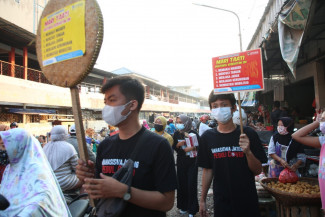 Bukan Demo, Mahasiswa Upgris Turun ke Pasar Gelar Aksi Sosial Cegah COVID-19