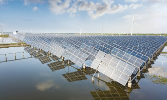 Raih Pendanaan 3 Bank Internasional, Konstruksi PLTS Terapung Terbesar di Asia Tenggara Dimulai