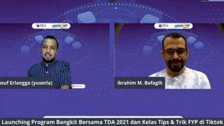 Komunitas Tangan Di Atas Ajak Member Peduli Warga Miskin