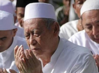 KH Kasyful Anwar, Putra Sulung Tuan Guru Bangil Wafat