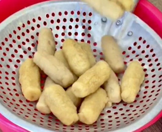 PPKM Diperpanjang, Muslimah Ini Bagi Resep Bikin Pempek