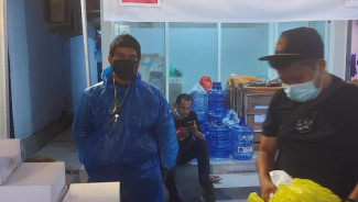 Pemuda Sigi Tempuh 70 Km untuk Bantu Makanan Warga Isoman di Palu