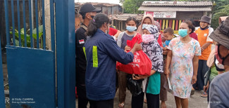 Mitra Jaya Group Bagikan 1.000 Paket Sembako di Jabota