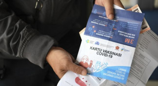Kemendag Blokir Jasa Cetak Kartu Vaksin di Internet