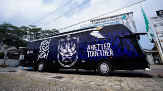 Bus Tim PSIS Mewah, Didominasi Warna Biru