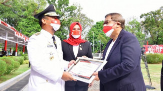 10 Tokoh Covid-19 Sulsel Terima Penghargaan