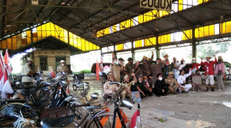 Komunitas Ontel Napak Tilas Sejarah saat Peringatan HUT ke-76 RI