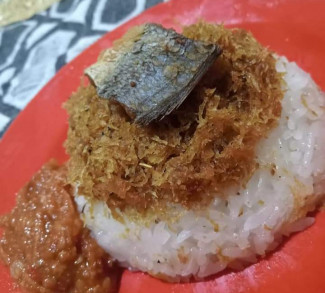 Songkolo Makanan Khas Makassar, Cocok Disantap Tengah Malam