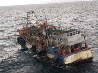 KKP Tangkap Dua Kapal Asing Pelaku Illegal Fishing di Natuna