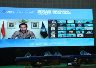 Hadir Virtual di Masa Taaruf UMS, Nadiem: Mahasiswa Merdeka Tentukan Masa Depan