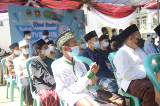 Vaksinasi di Miftahul Ulum, Wagub Jabar Ingatkan Tri Program Pesantren