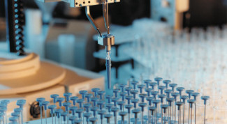 MUI: AstraZeneca Pakai Tripsin Babi tapi Boleh Digunakan