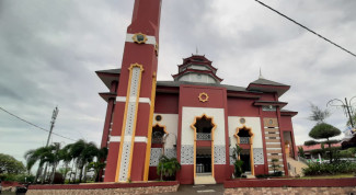 Masjid Cheng Hoo Makassar,  Duet Tiongkok dan Timur Tengah Gaya Modern