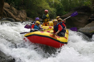 Serunya Bermain Arung Jeram di Sungai Lematang Pagaralam