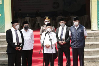 Kunjungi Darunnajah, Wamenag Apresiasi Penerapan Prokes di Tengah PTM