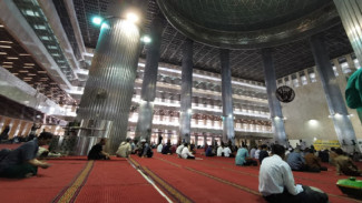 Infak Kotak Amal di Masjid Istiqlal Bisa Nontunai dengan QRIS