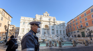 Italia Berencana Wajibkan Vaksinasi Covid-19 bagi Semua