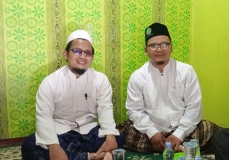 Dulu Penjual Pentol Keliling, Kini Jadi Kiai Pengasuh Pesantren