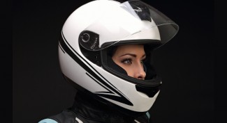 Kiat Memilih Helm Nyaman yang Pas di Kepala