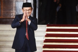 Mengenang Dua Tahun Kepergian BJ Habibie, Ini Jasa-jasanya untuk Islam