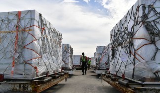 3 Tahap Vaksin Sinovac Total 9,5 Juta Dosis Tiba di Tanah Air