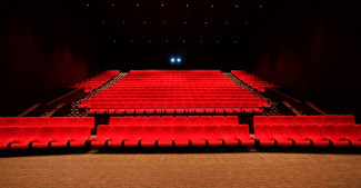 Pembukaan Bioskop Bisa Mendorong Pemulihan Industri Perfilman