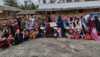 ACT Belikan Motor untuk Ustadz dan Ustadzah di Bangka Selatan