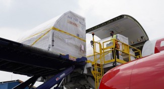 Kejar Target 70 Persen Vaksinasi 2021, Indonesia Terima 3,4 Juta Dosis Vaksin