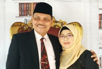 Penghulu Viral KH Anas Fauzie, Kandidat Doktor yang Pernah Jadi Tukang Becak