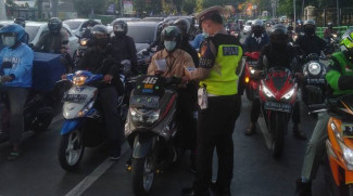 Pemerintah Izinkan Kegiatan Besar dengan Catatan Patuhi Pedoman