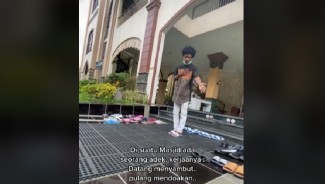 Video Viral Remaja Masjid Jadi Pramugara yang Layani Jamaah