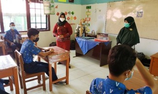 Pemerintah Diminta Antisipasi Meningkatnya Kasus Covid-19 pada Anak Pasca PTM Terbatas