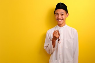 Ternyata Ibadah Bisa Bikin Wajah Muslim Jadi Glowing