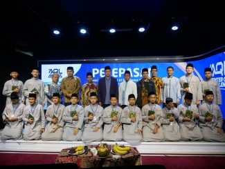 Ar-Rahman Quranic College Lepas Santri Mengabdi ke Halmahera hingga Palu